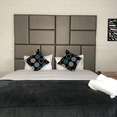 Gladstone Cbd Motel Esterno foto